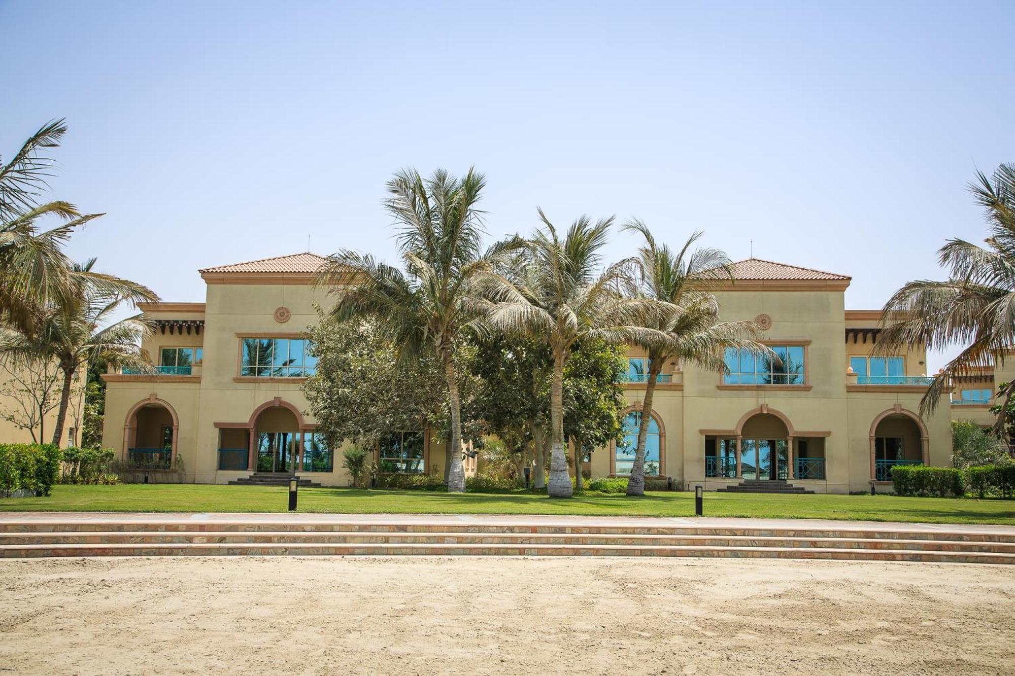 Al Raha Beach Hotel Abu Dhabi Exterior foto